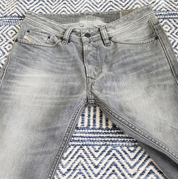 Diesel Men's Viker Regular Straight Fit Jeans size W 27 L 30 Wash 008QP or Gray - Picture 9 of 16